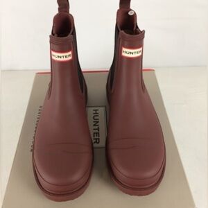 NEW Hunter Commando Chelsea Boot Womens Muted Berry 9